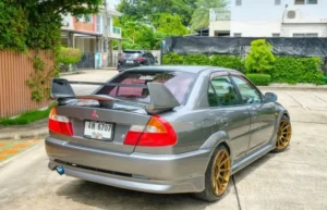 Perbandingan Lancer CB5 vs Lancer CK4: Kelebihan dan Kekurangannya