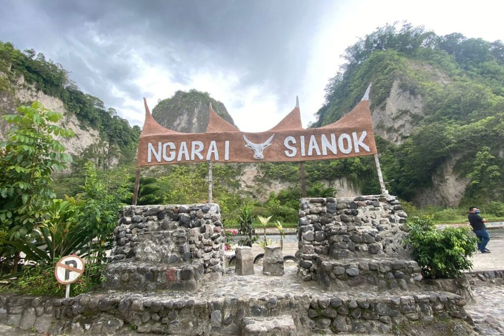 Panorama Ngarai Sianok