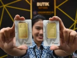 Harga Emas Antam Turun 27 Juni 2025, Saat Tepat Beli?