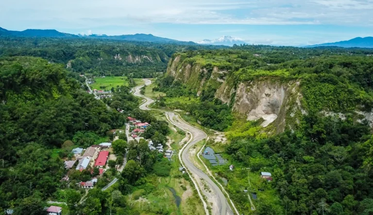 Panorama Ngarai Sianok
