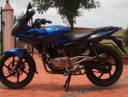 Sejarah Bajaj di Indonesia: Dari Bajaj Oranye hingga Pulsar