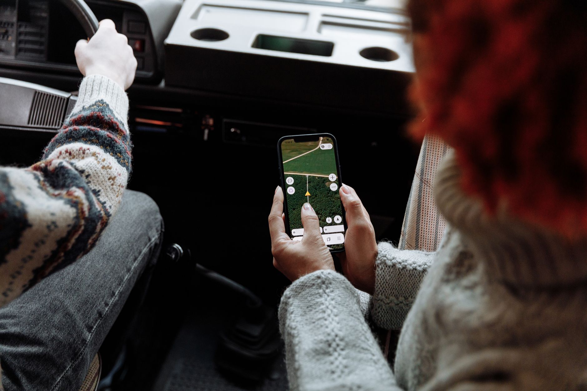 gps tracker mobil terbaik untuk memantau kendaraan secara akurat