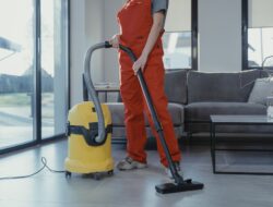 Vacuum Mobil Apa?